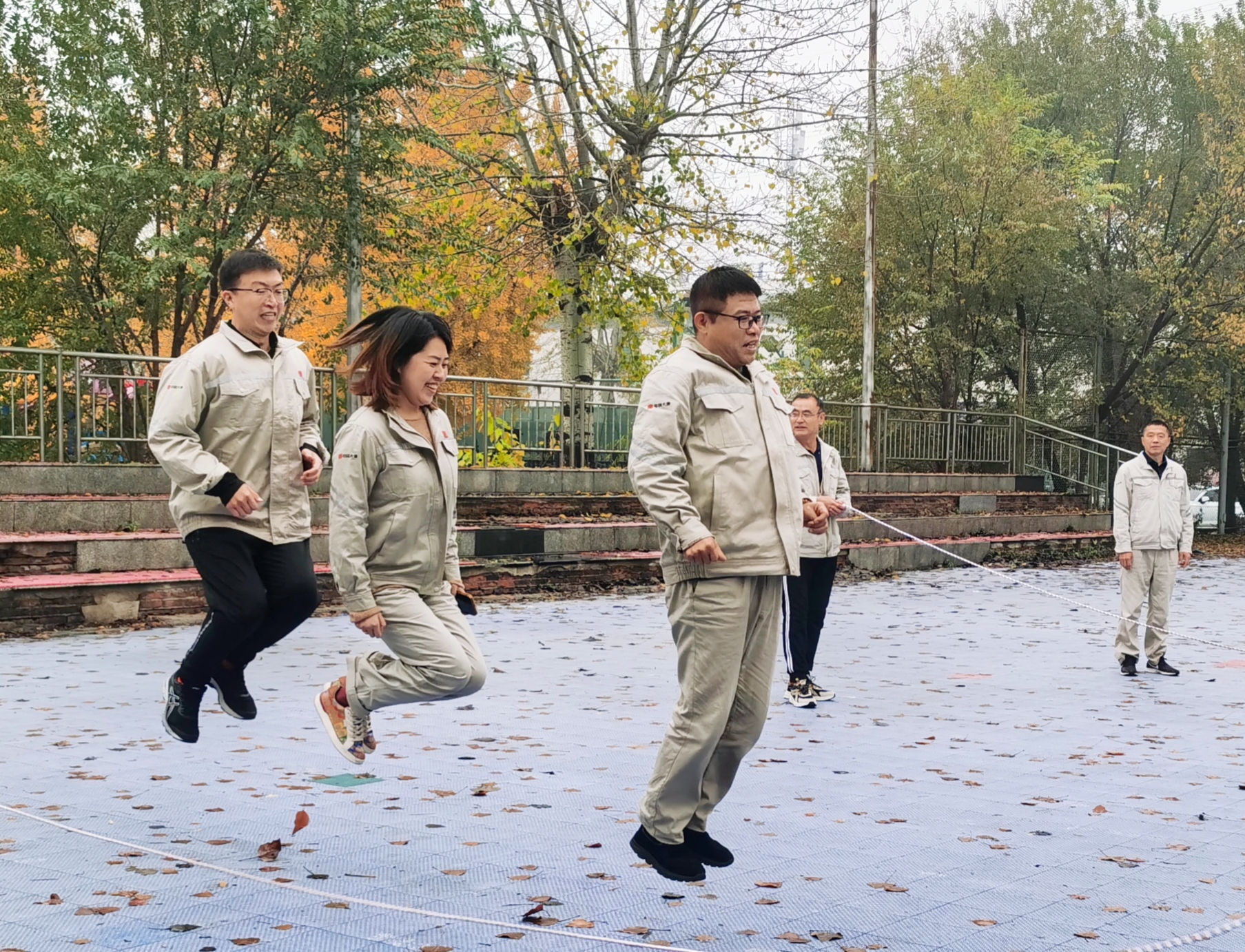 同舟科技公司：冬季跳大繩 (1).jpg